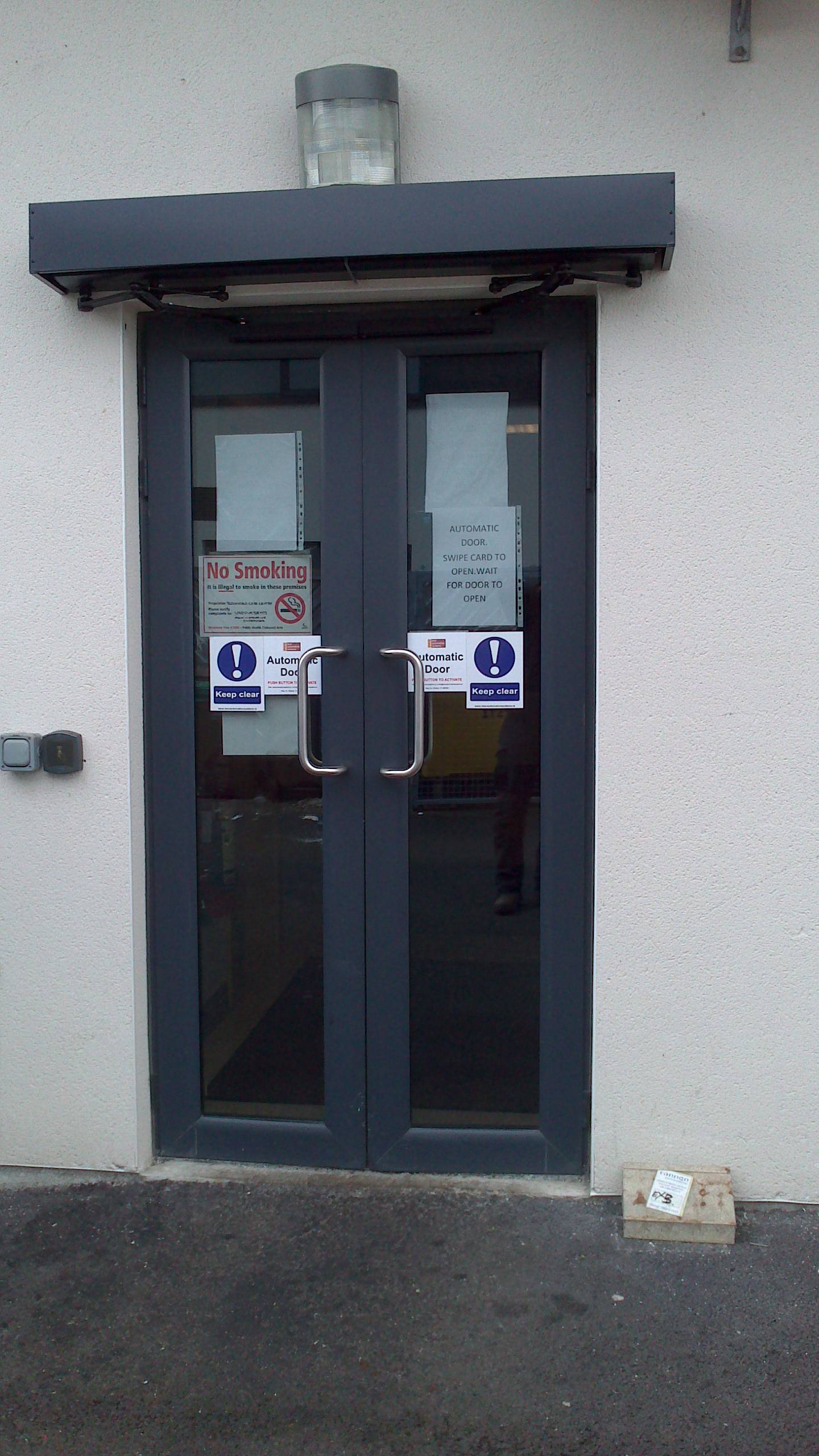 An image of an electronic door